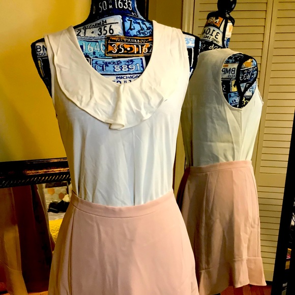 ❌Cream sleeveless Ann Taylor Shirt Small - Picture 1 of 3